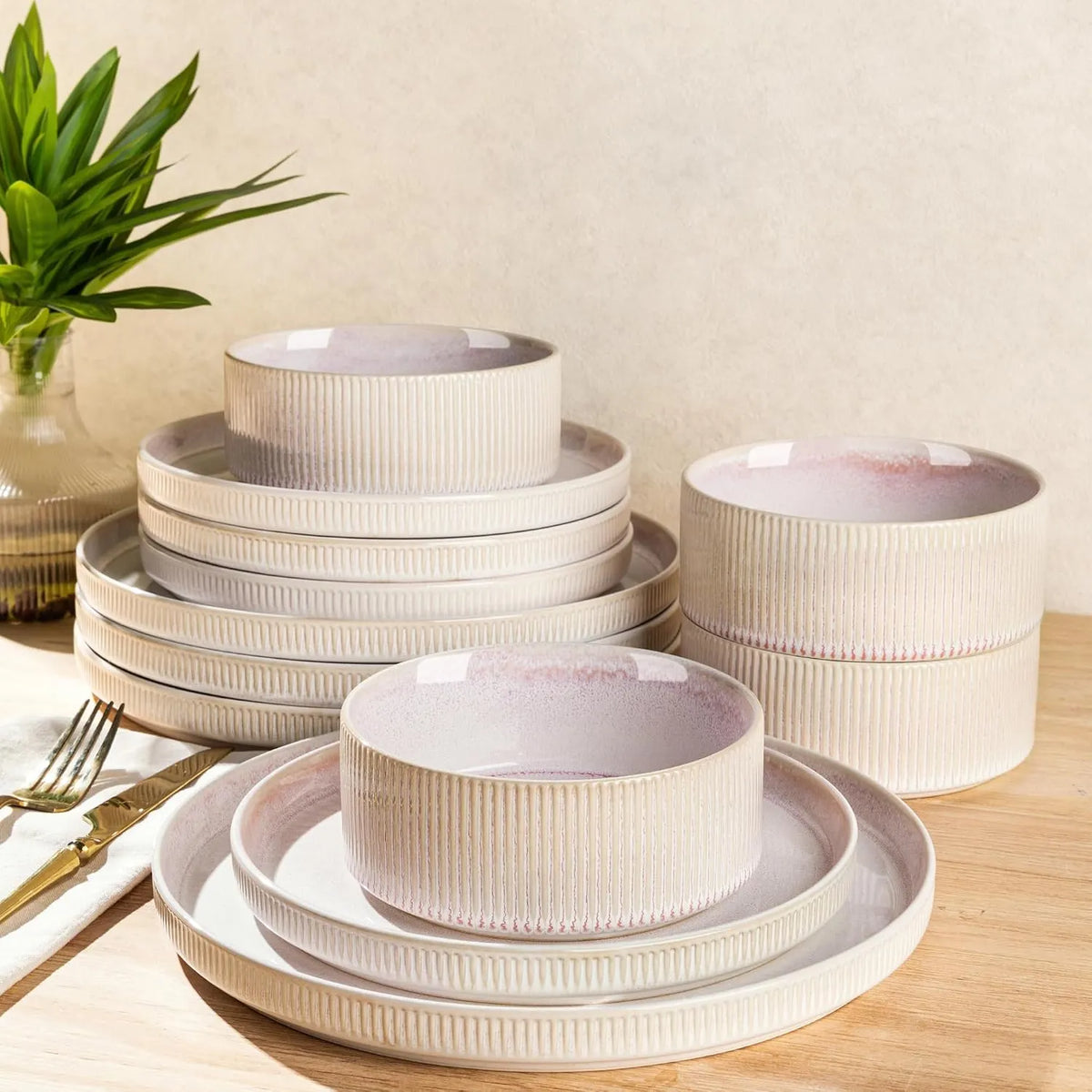 Elegant Ceramic Dinnerware Set – 12-Piece European Tableware Collection